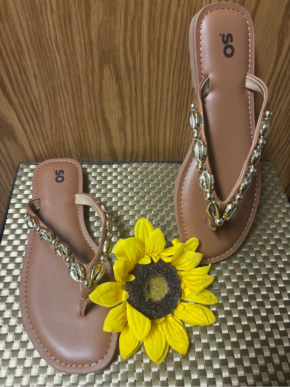Kohl's SO Women's Tan Beaded Thong Sandals with Gold Accents